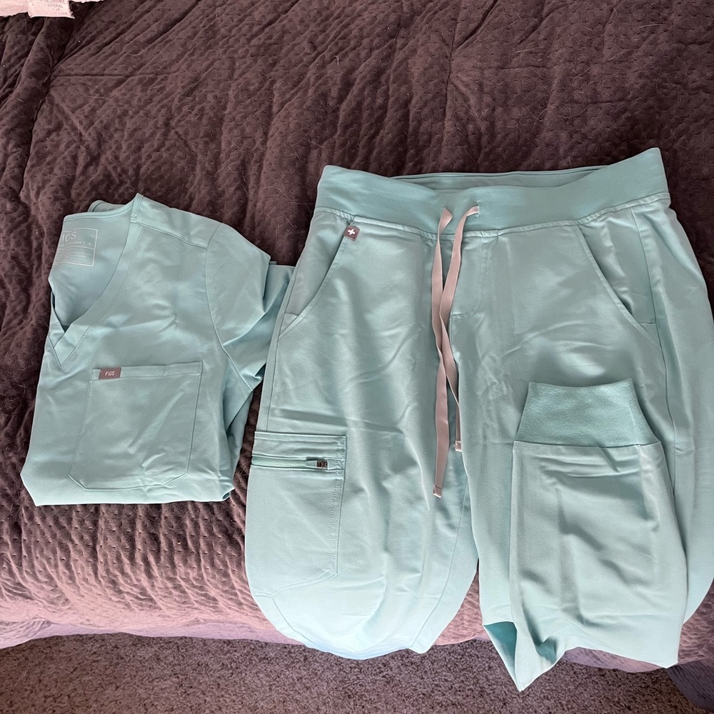 FIGS Scrubs